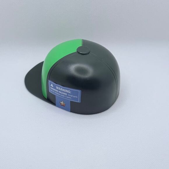 Stumble Guys 2024 Collectable Mini Figure in Hat Case - Picture 4 of 5